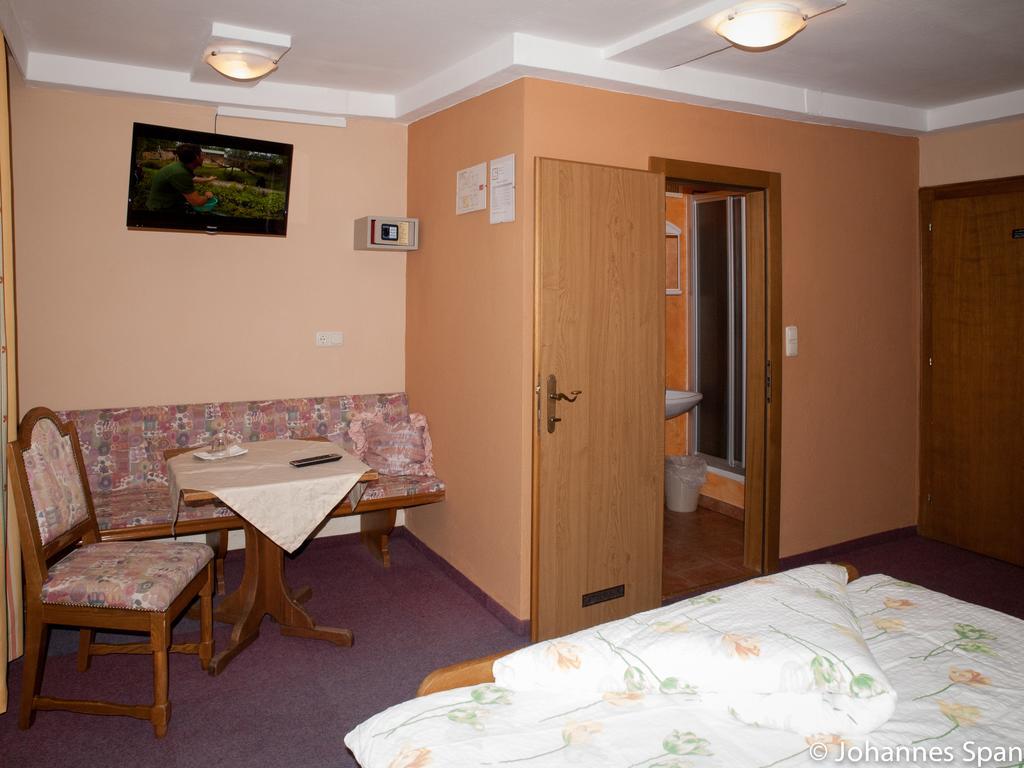 Pension Handle Kramsach Kamer foto